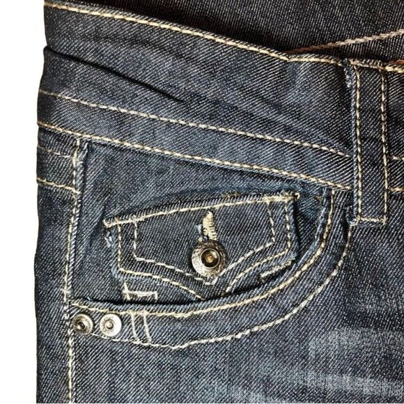 Candie’s Jeans with Embroidery and Bling Detail in Dark Blue Women’s 9 (Jr) - Picture 6 of 11